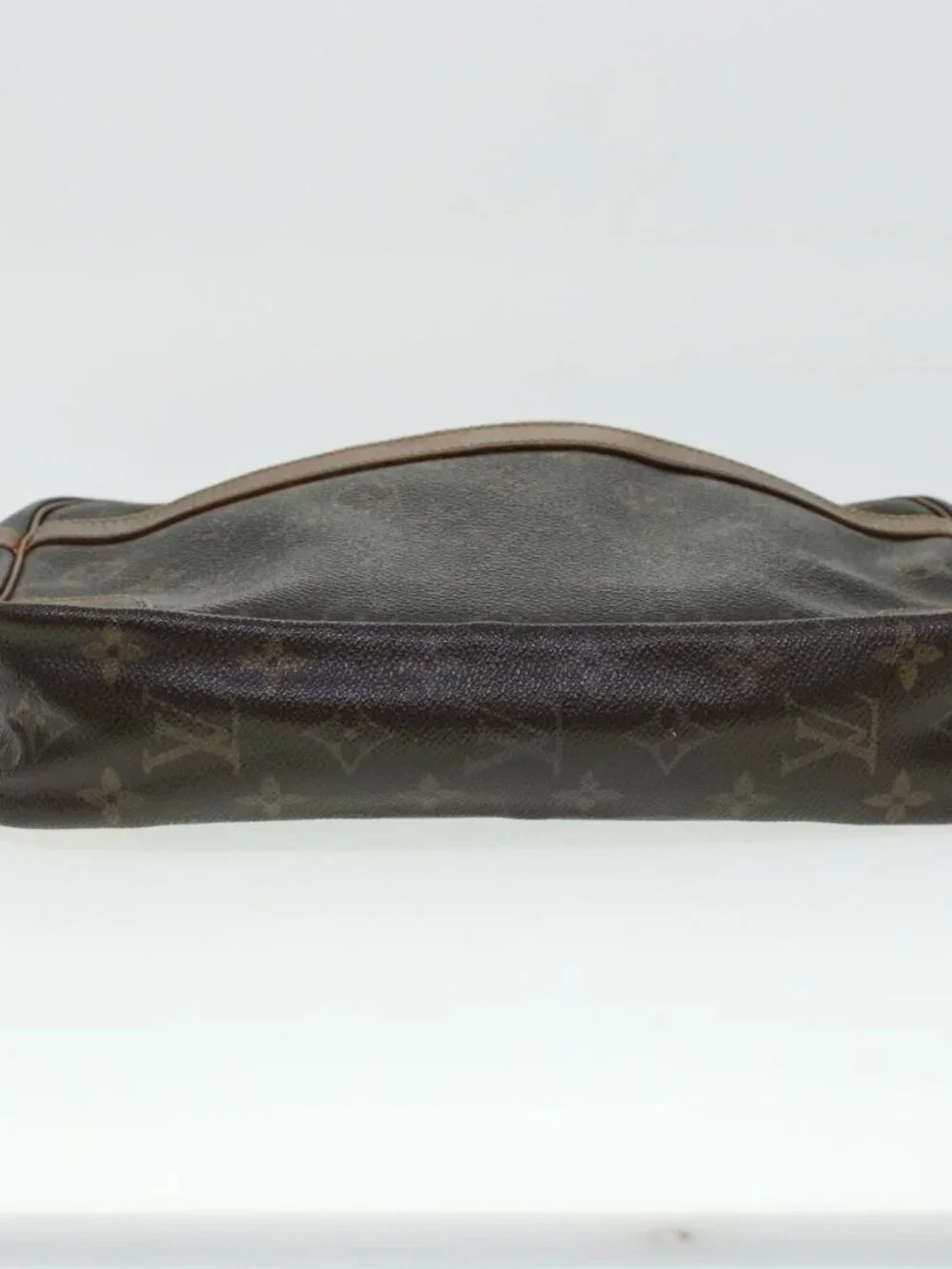 LOUIS VUITTON Monogram Compiegne 28 Clutch Bag M51845 LV Auth 44405